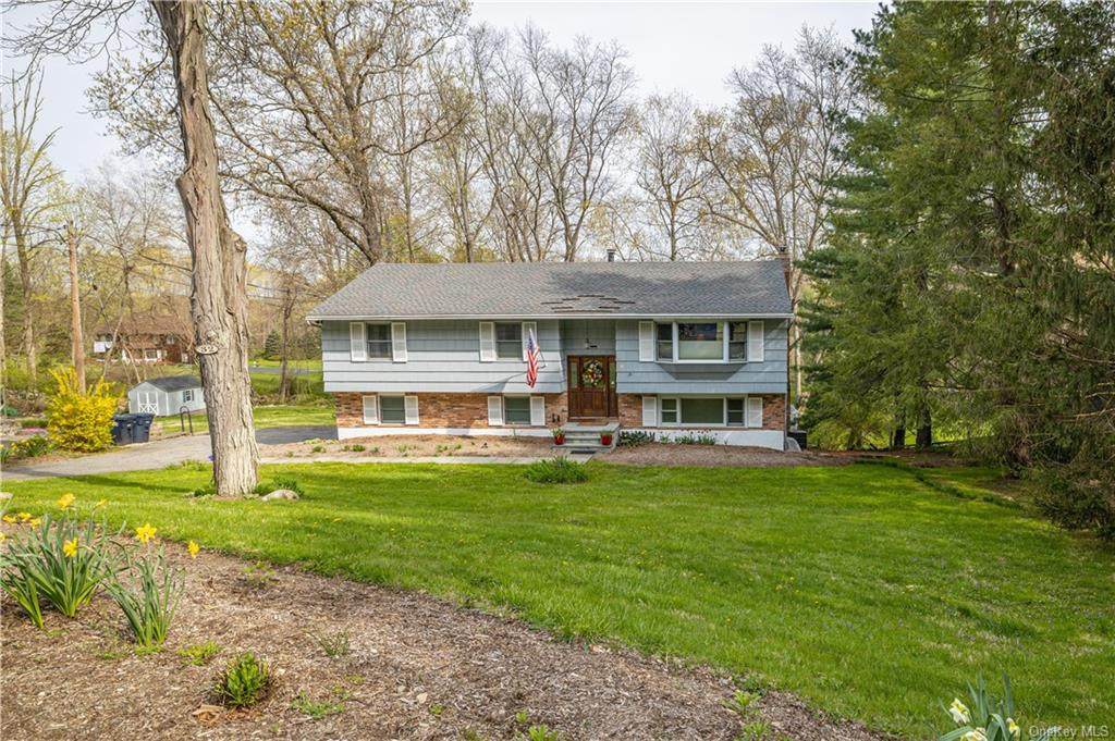 32 Green Hill Road - Photo 1