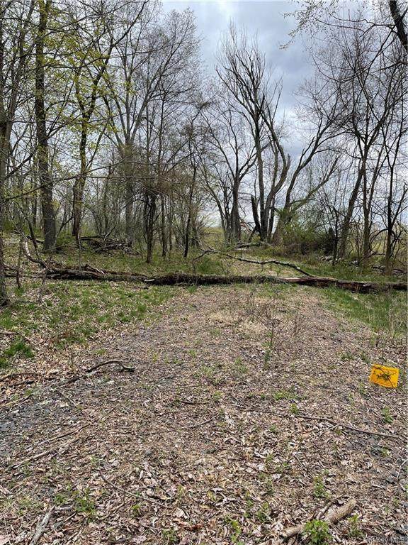 County Hwy 8 - Photo 1
