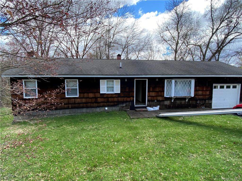 344 Maple Avenue - Photo 1