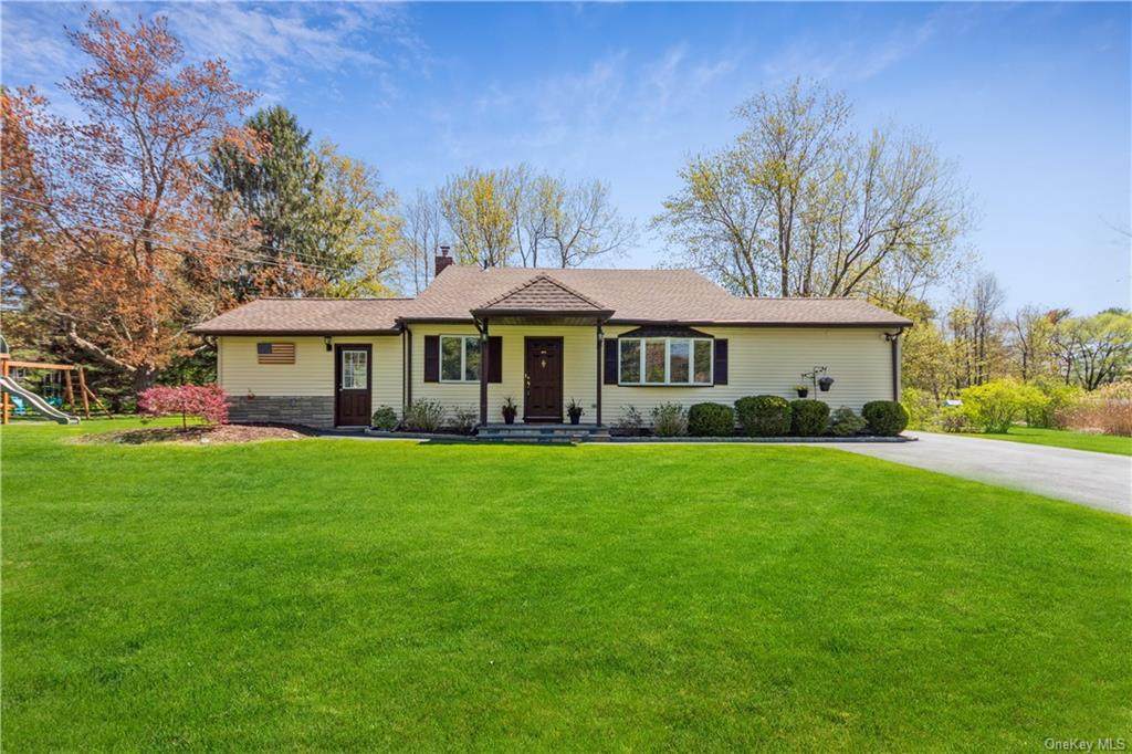 2878 Deerfield Avenue - Photo 1