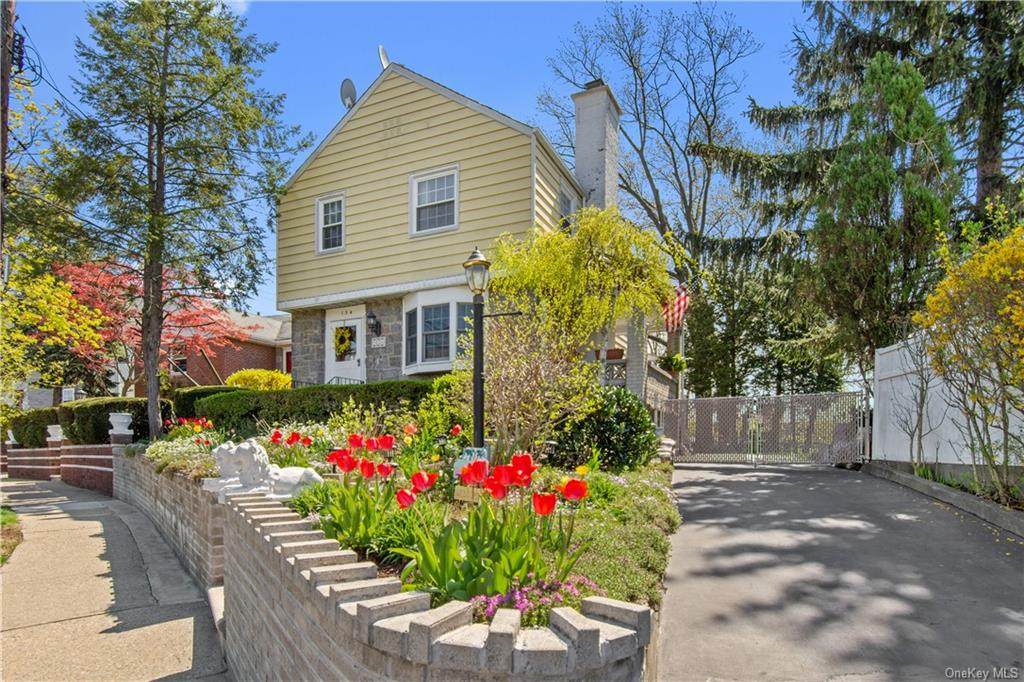 134 Hart Avenue - Photo 1