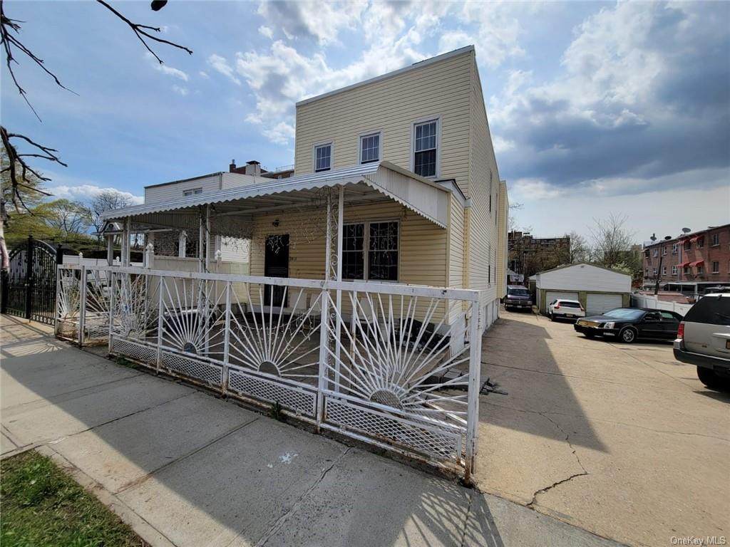 2012 Watson Avenue - Photo 1