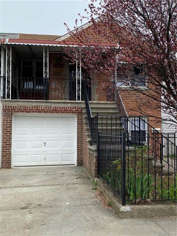 2754 Colden Avenue - Photo 1