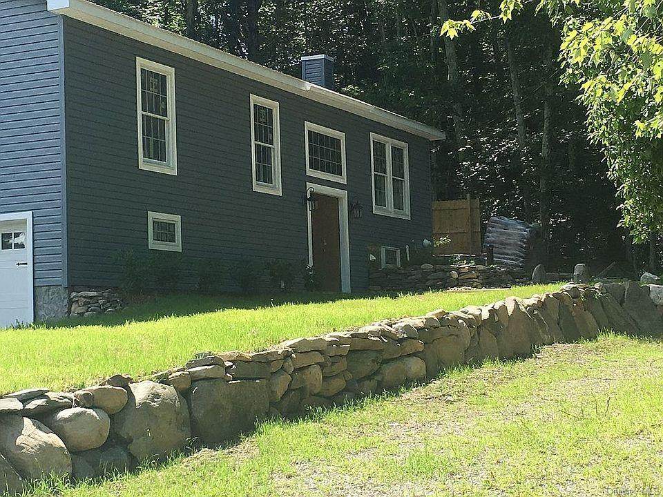 43 Wilson Avenue - Photo 1