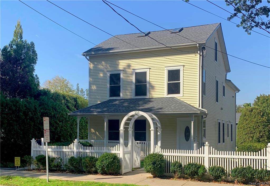 206 Milbank Avenue - Photo 1
