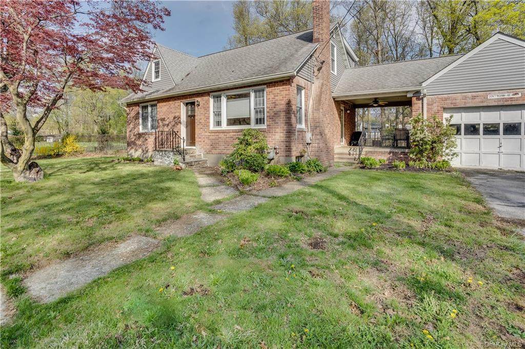 82 Dutchess Terrace - Photo 1