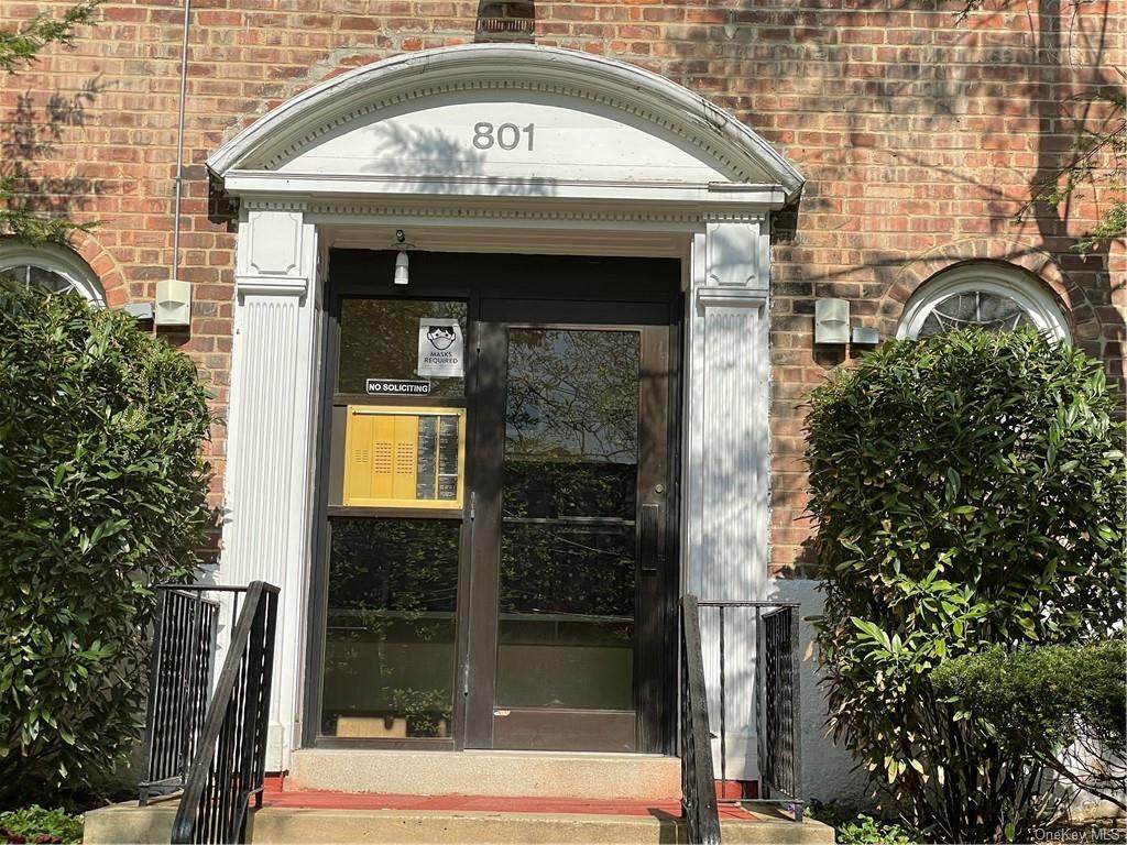 801 Bronx River Road - Photo 1