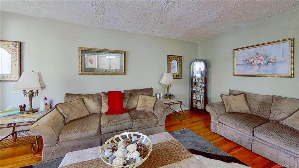 30 Fleetwood Avenue - Photo 1