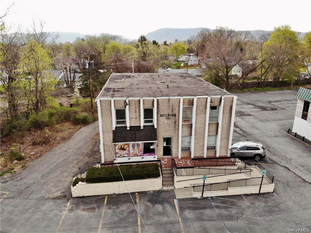 345 Windsor Highway - Photo 1
