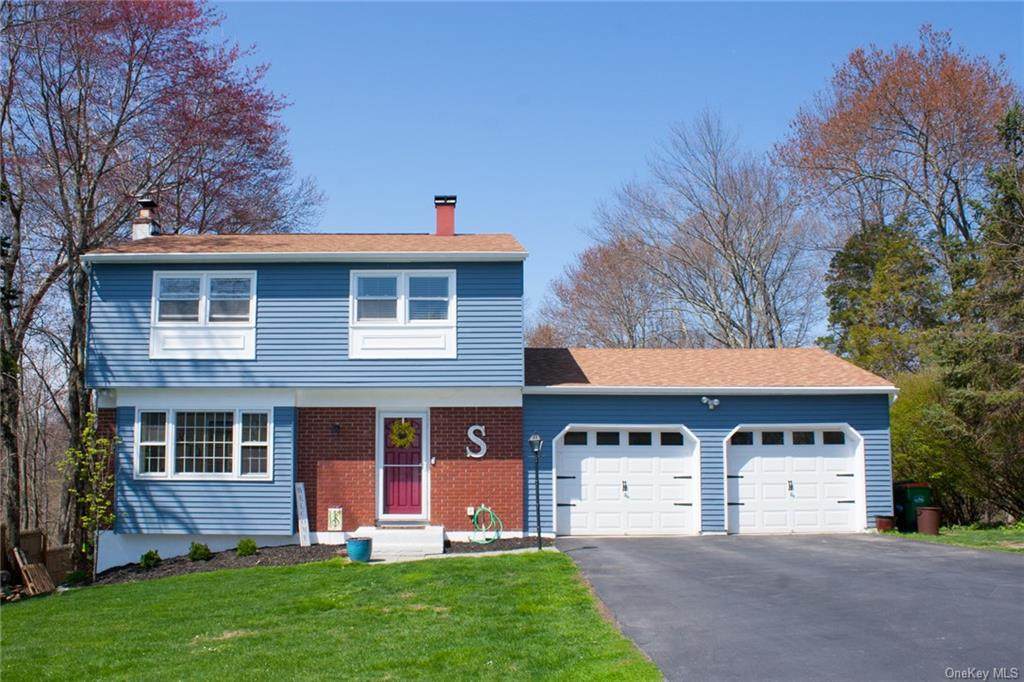 39 Tamarack Hill Drive - Photo 1