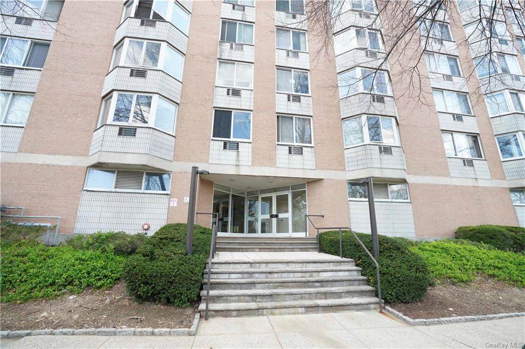 14 Nosband Avenue - Photo 1