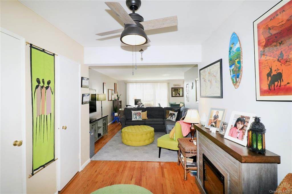 43 Bronx River Road - Photo 1