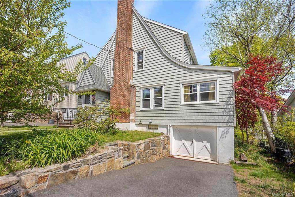 39 Chase Avenue - Photo 1