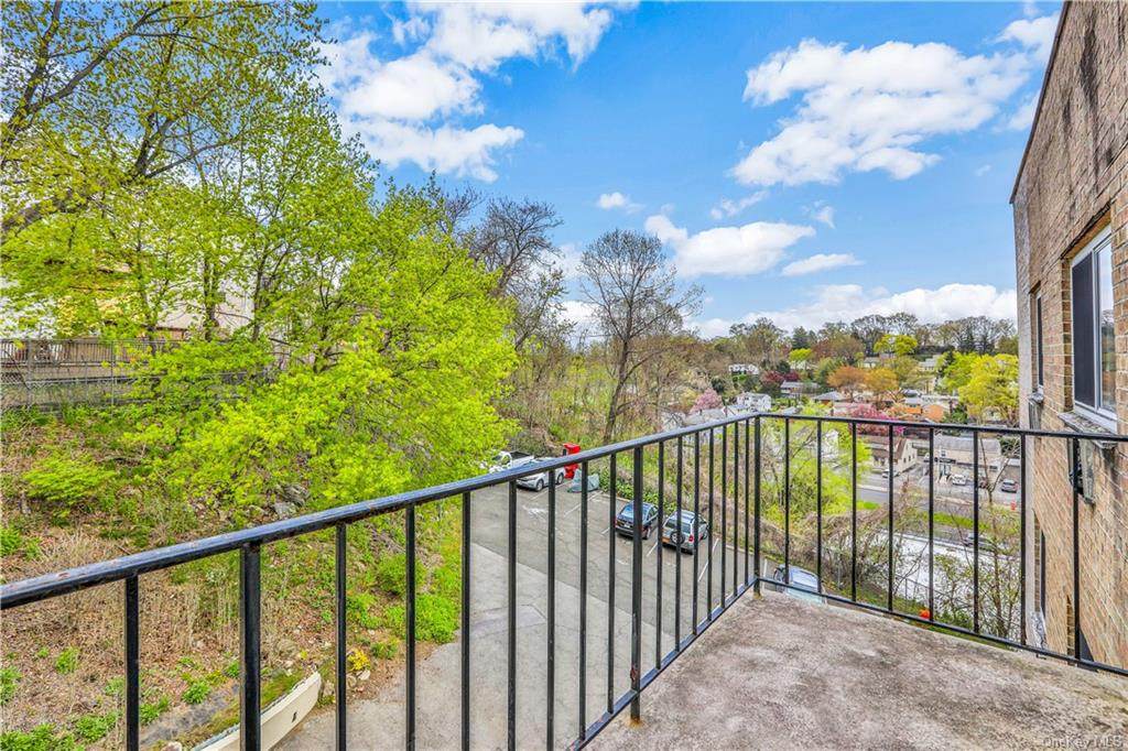 2035 Central Park Avenue - Photo 1