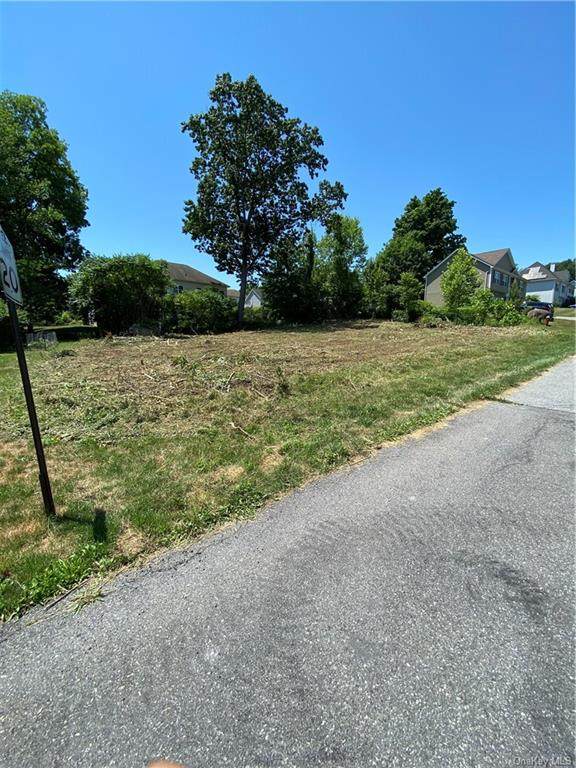 19 Tano Drive - Photo 1