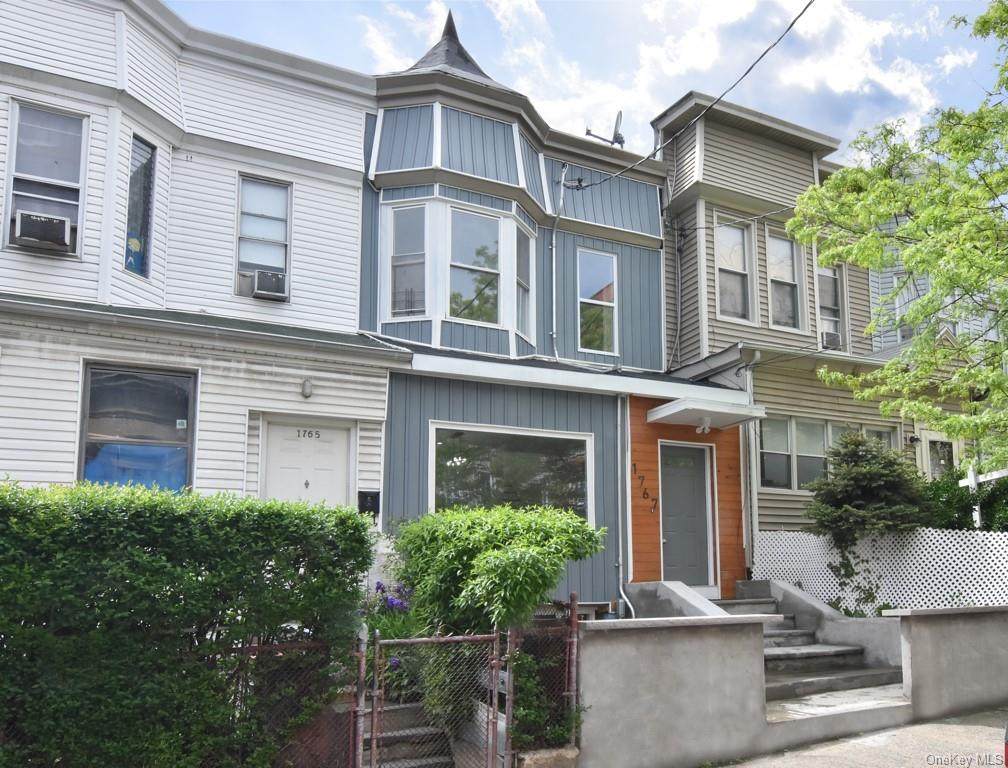 1767 Topping Avenue - Photo 1