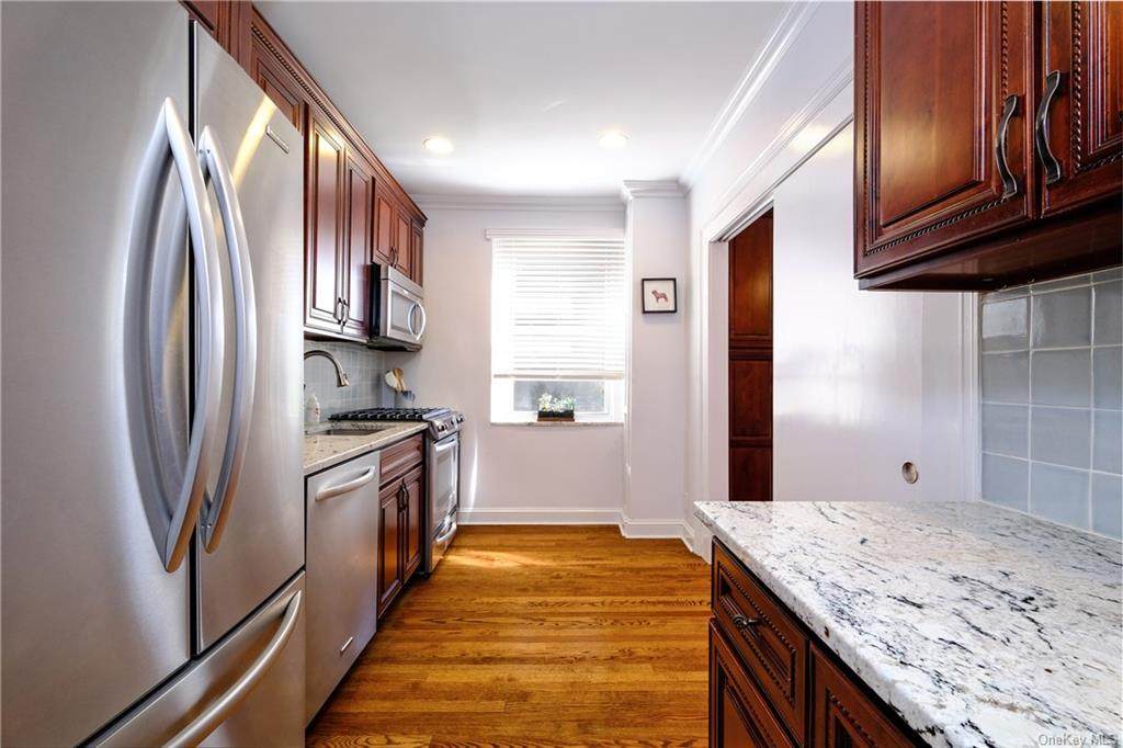90 Bryant Avenue - Photo 1