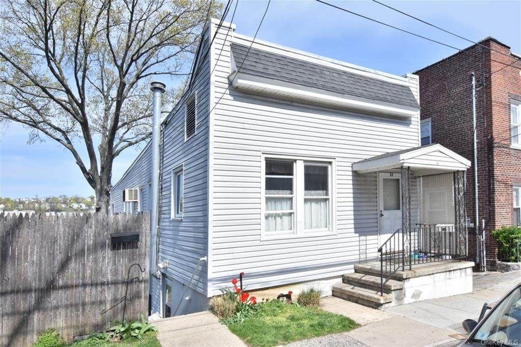 33 aka 35 Clarendon Avenue - Photo 1
