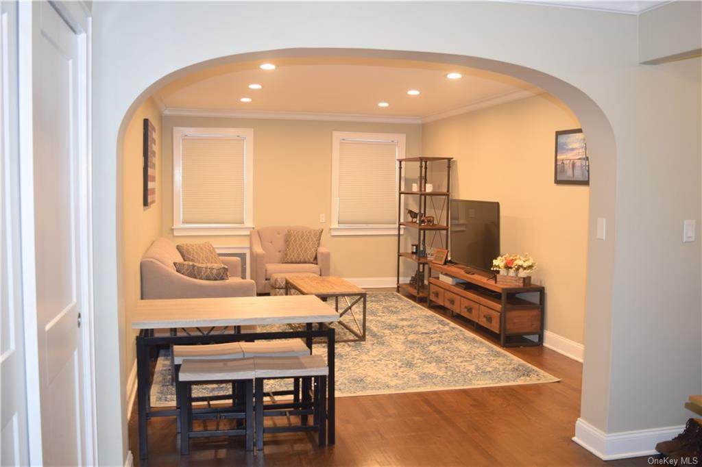 19 Old Mamaroneck Road - Photo 1