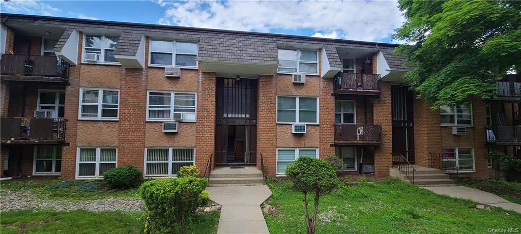 142 Kearsing Parkway - Photo 1