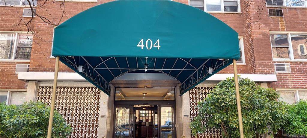 404 66th Street - Photo 1