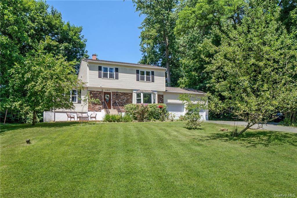 499 Orangeburg Road - Photo 1