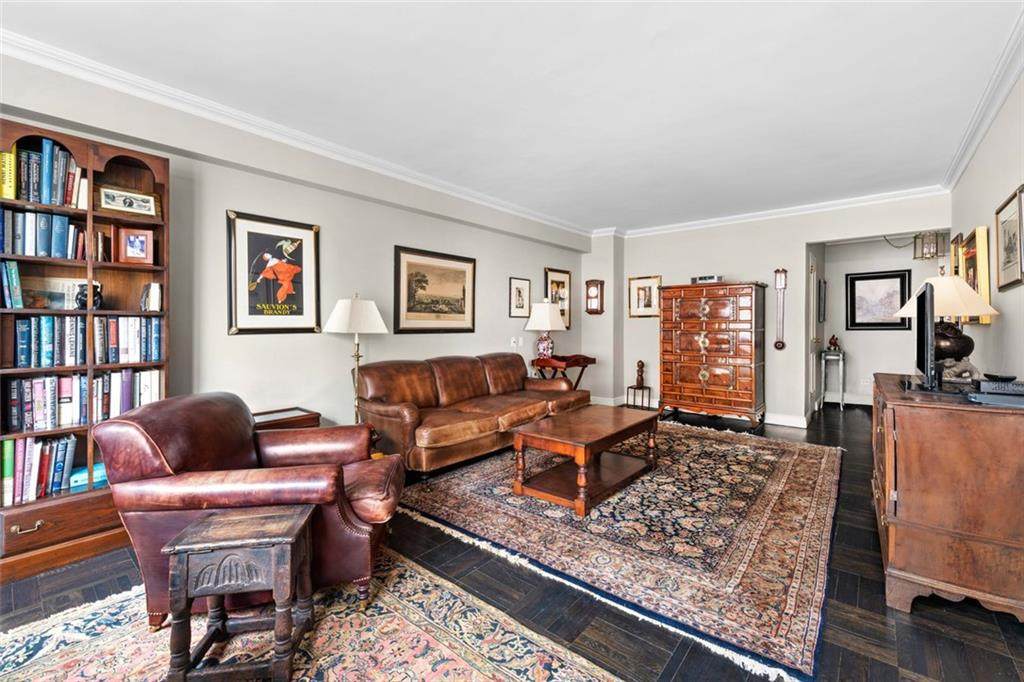 50 Sutton - Photo 1