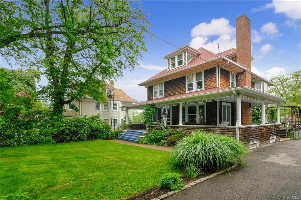 108 Echo Avenue - Photo 1