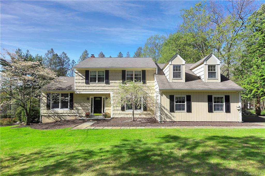 10 Pinegrove Drive - Photo 1