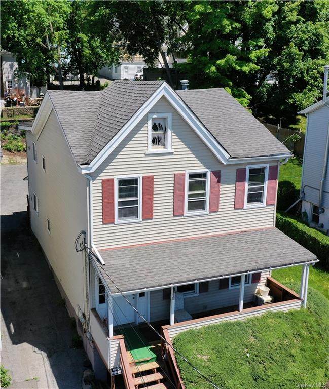 1104 Howard Street - Photo 1