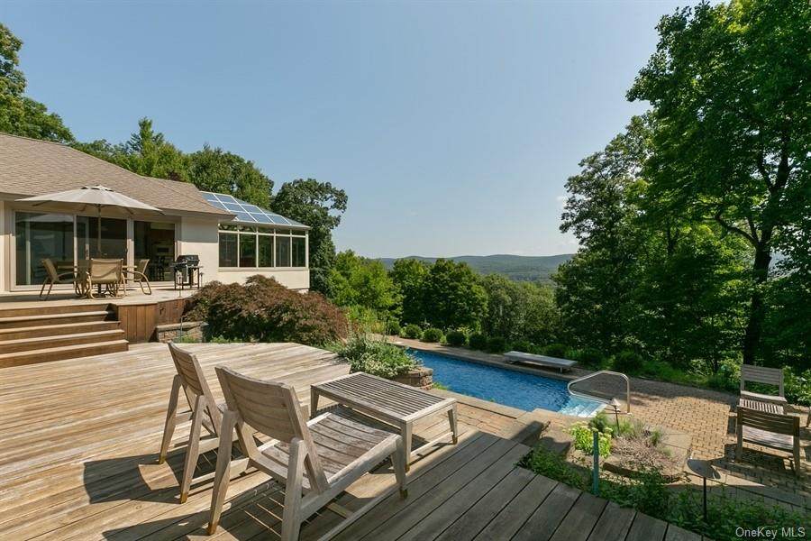 10 Deer Hollow Road - Photo 1