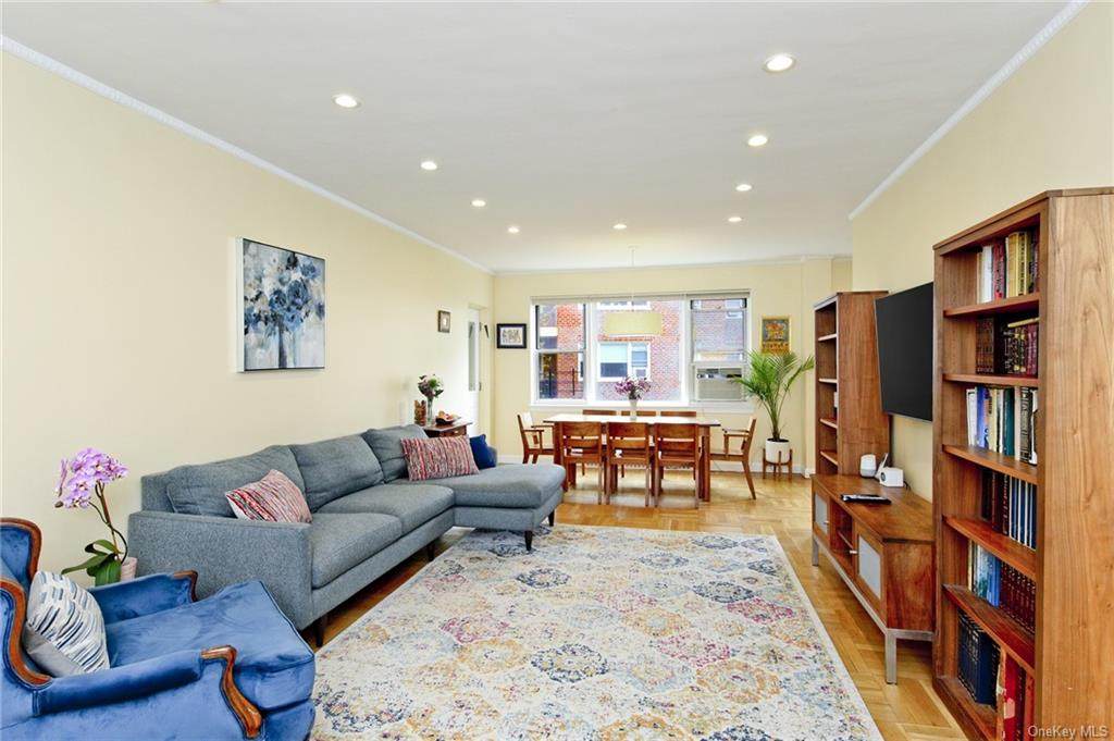 3750 Hudson Manor Terrace - Photo 1