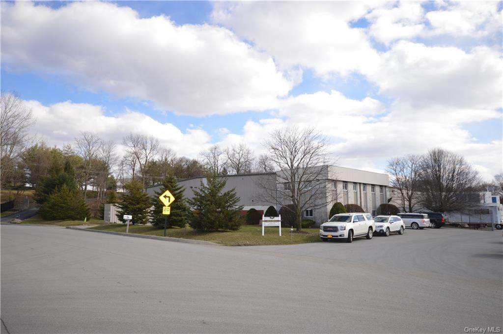 22-24 Riverview Drive - Photo 1
