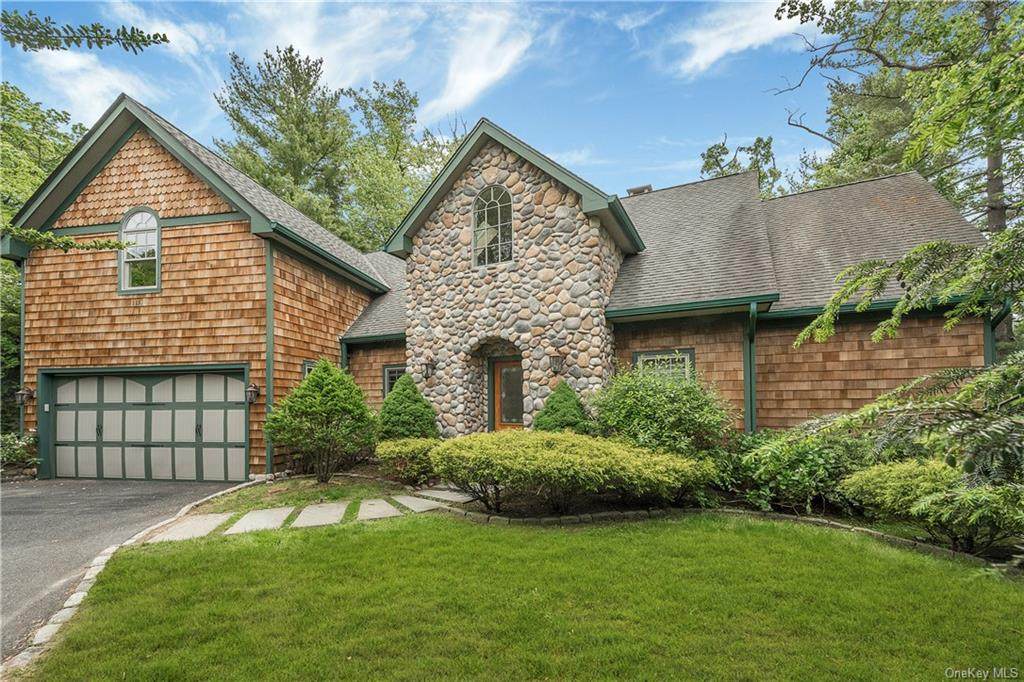115 Lakeshore Drive - Photo 1