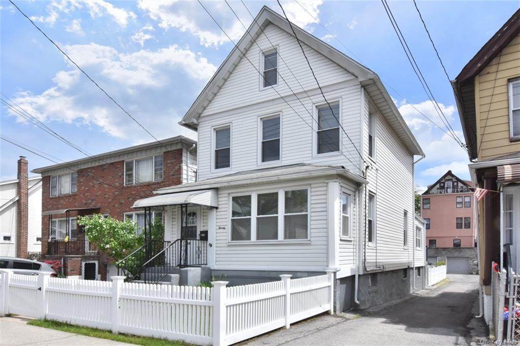 20 Woodlawn Avenue - Photo 1