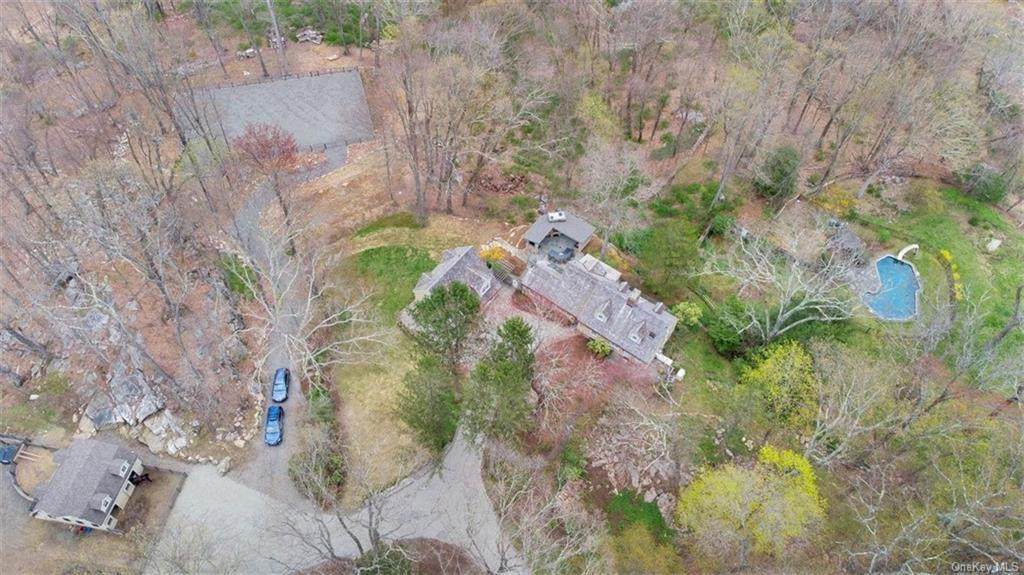 272 Hardscrabble Road - Photo 1