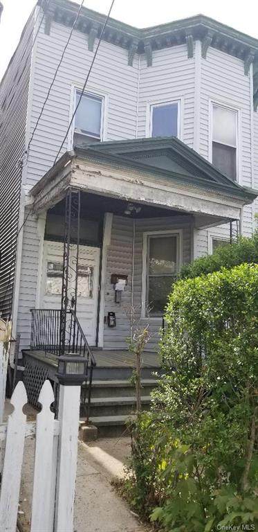 112 12th Avenue - Photo 1
