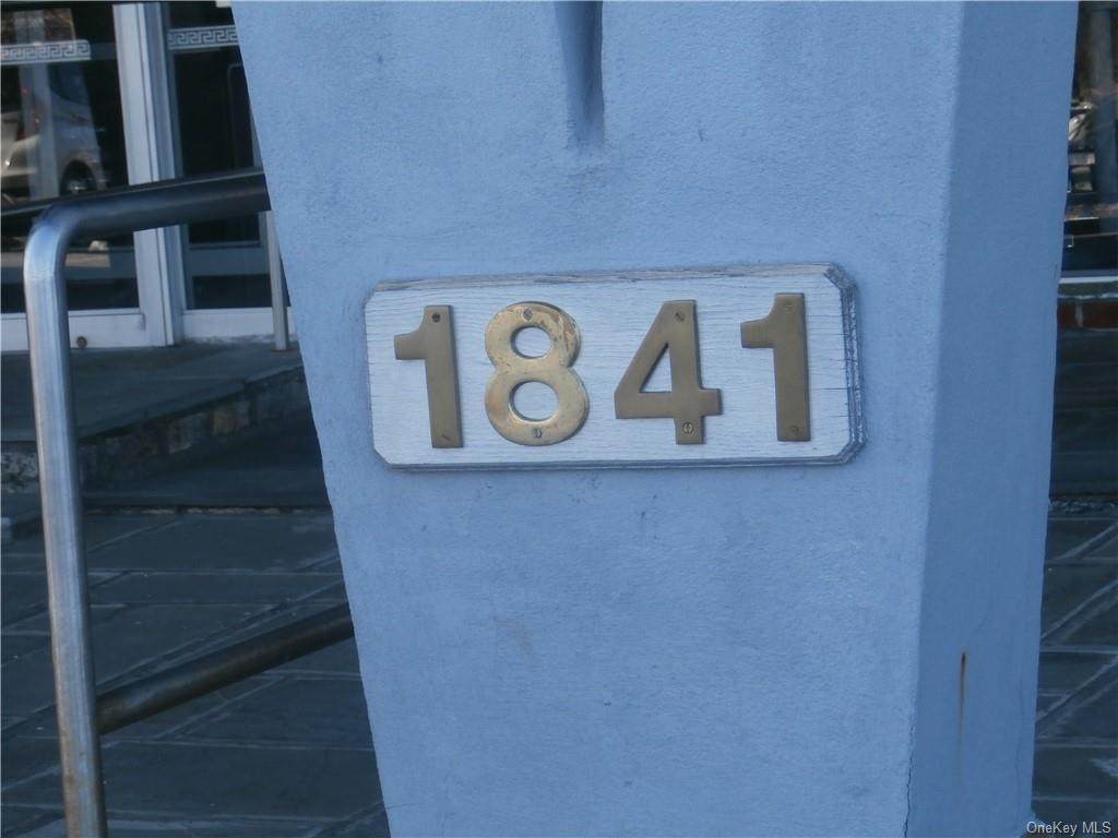 1841 Central Park Avenue - Photo 1