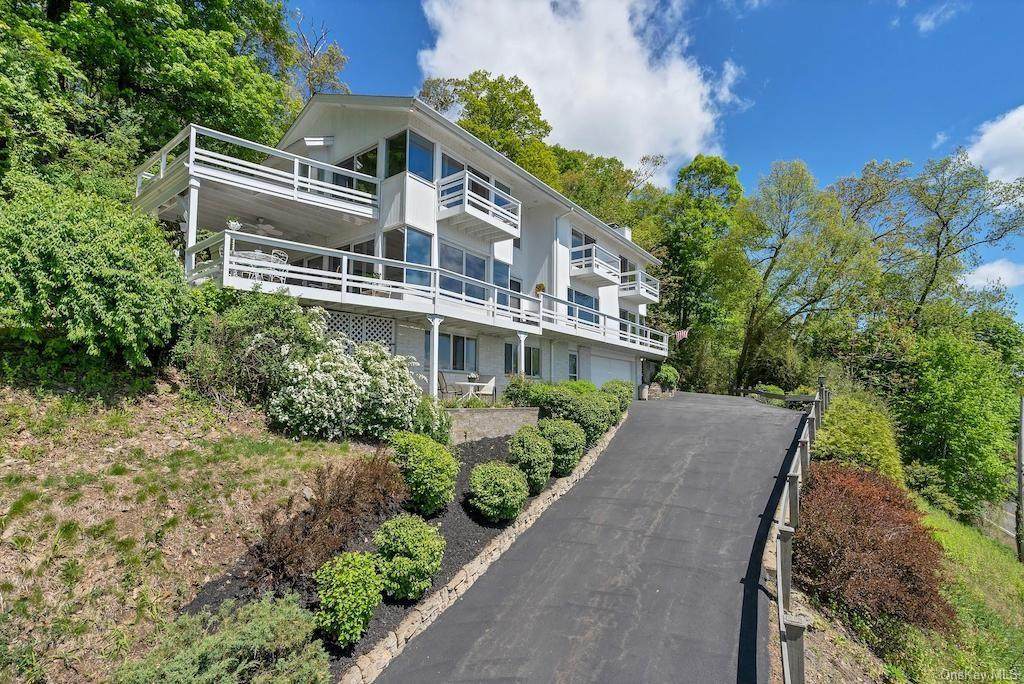 689 River Road - Photo 1