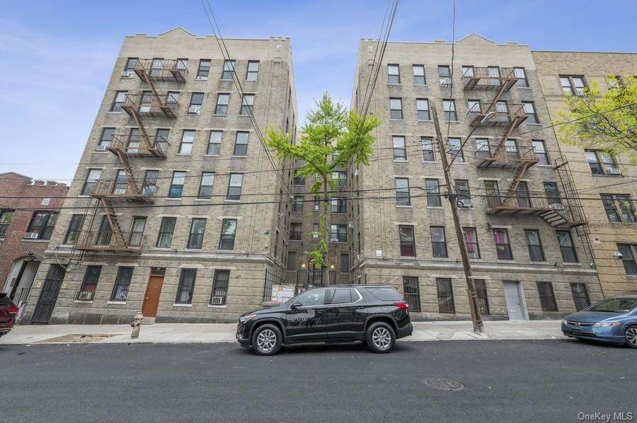 645 Barretto Street - Photo 1