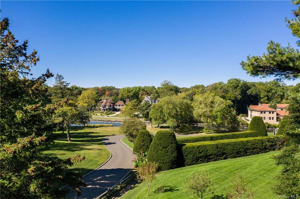 35 Meadow Wood Drive - Photo 1