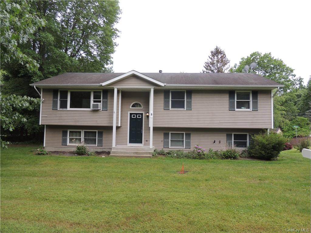 8 Hillcrest Drive - Photo 1
