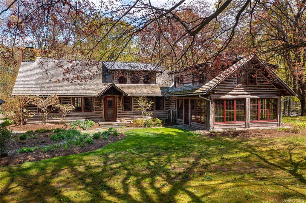 204 Amenia Road - Photo 1