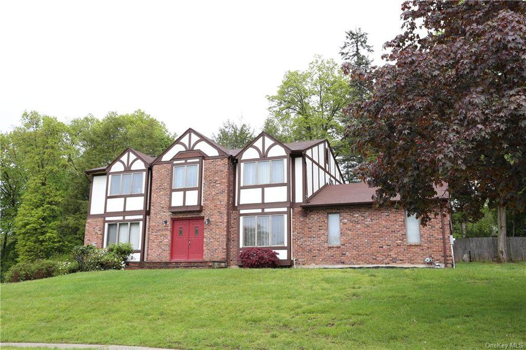 8 Jeannes Place - Photo 1