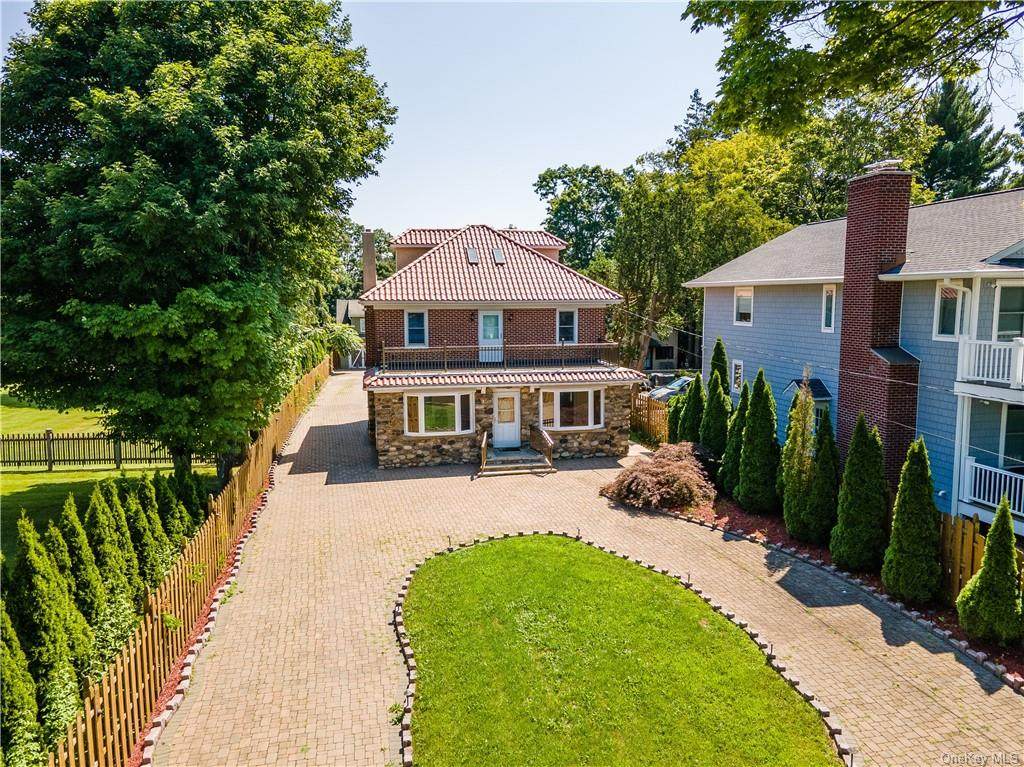209 Lake Boulevard - Photo 1