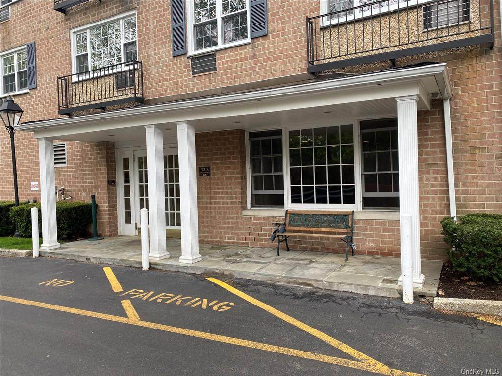 4 Consulate Drive - Photo 1