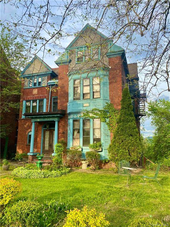 158 Montgomery Street - Photo 1