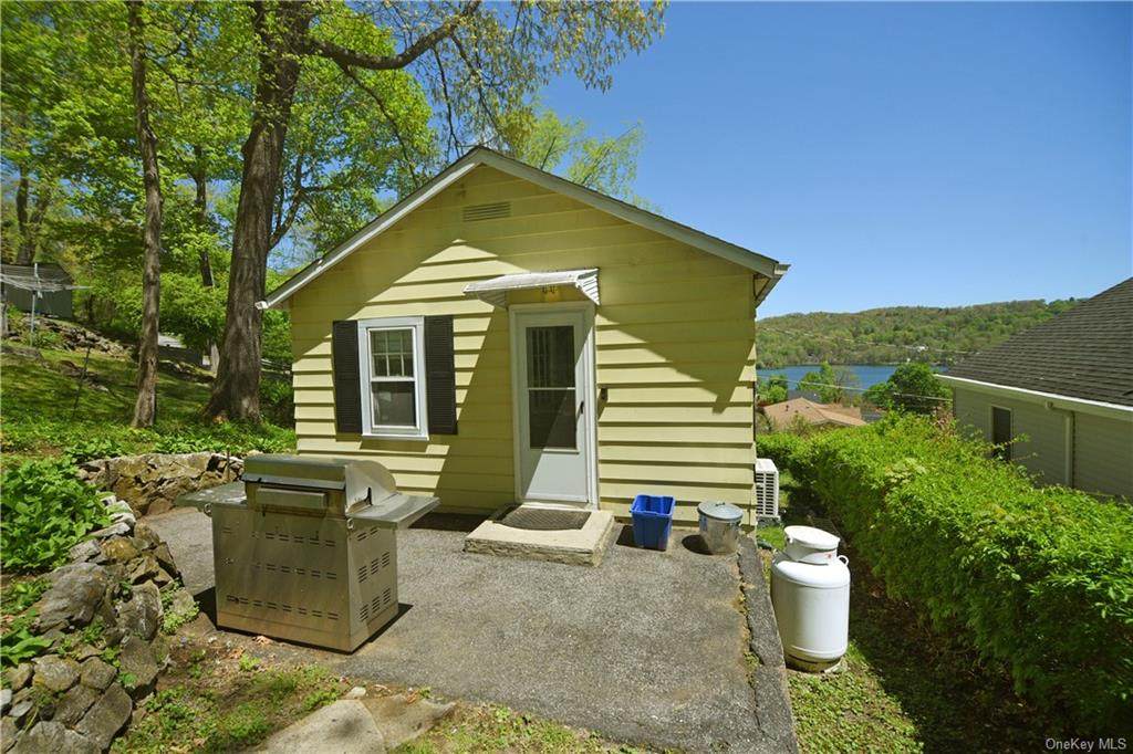 30 Sharon Road - Photo 1