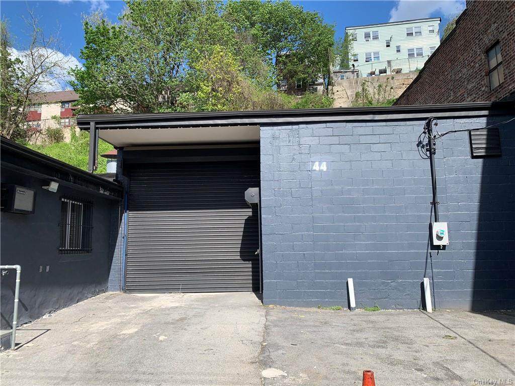 46 School Street - Photo 1