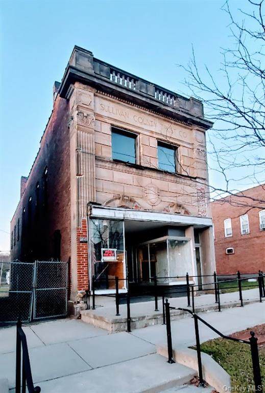 448 Broadway - Photo 1